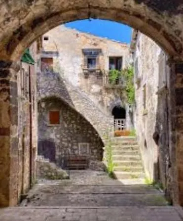 Elena Caramanico Terme